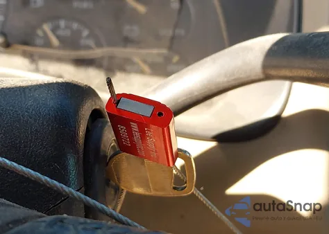 2002 Chevrolet Silverado 1500 Ls z USA, uszkodzony, nr VIN 2GCEC19V421231993